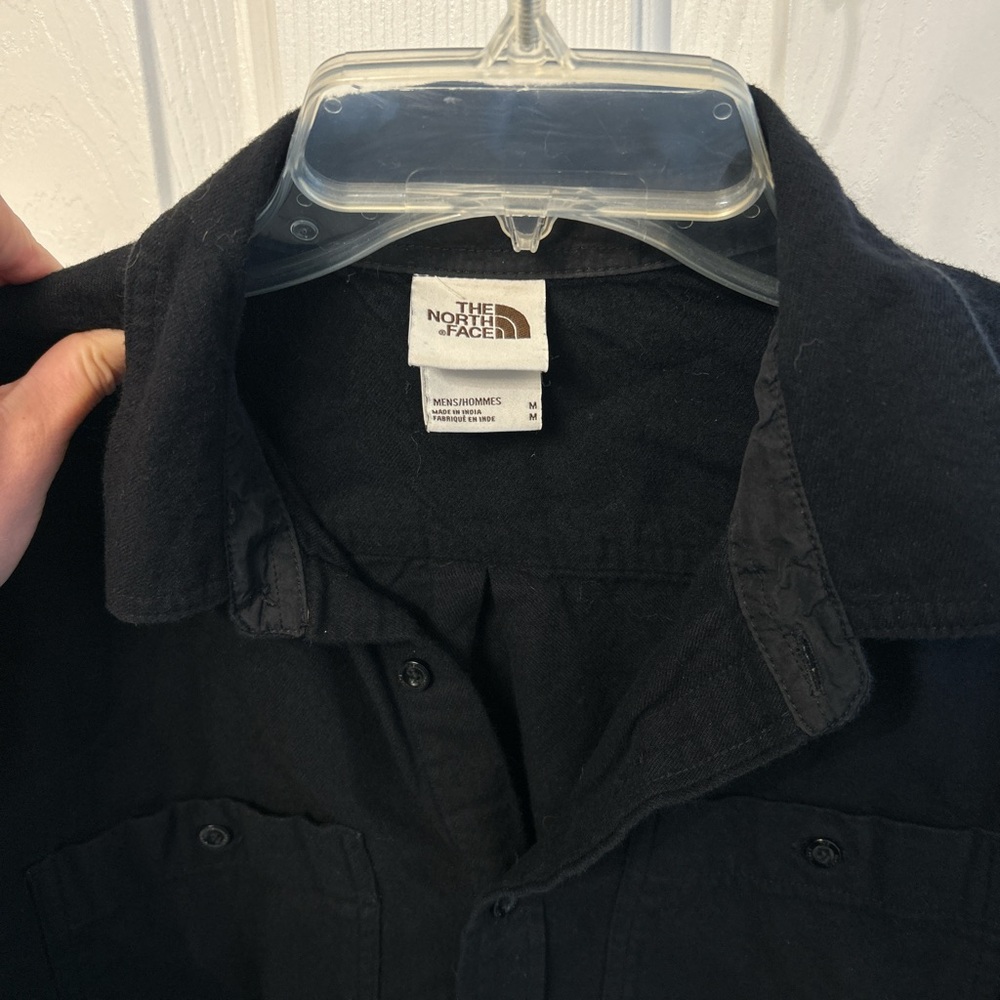 Men’s northface long sleeve!